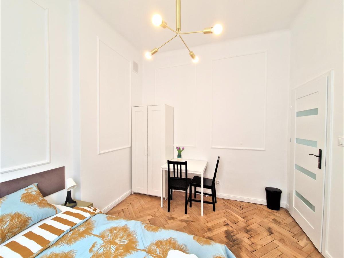 J&W Apartments Swietojanska Rooms Warsawa Bagian luar foto