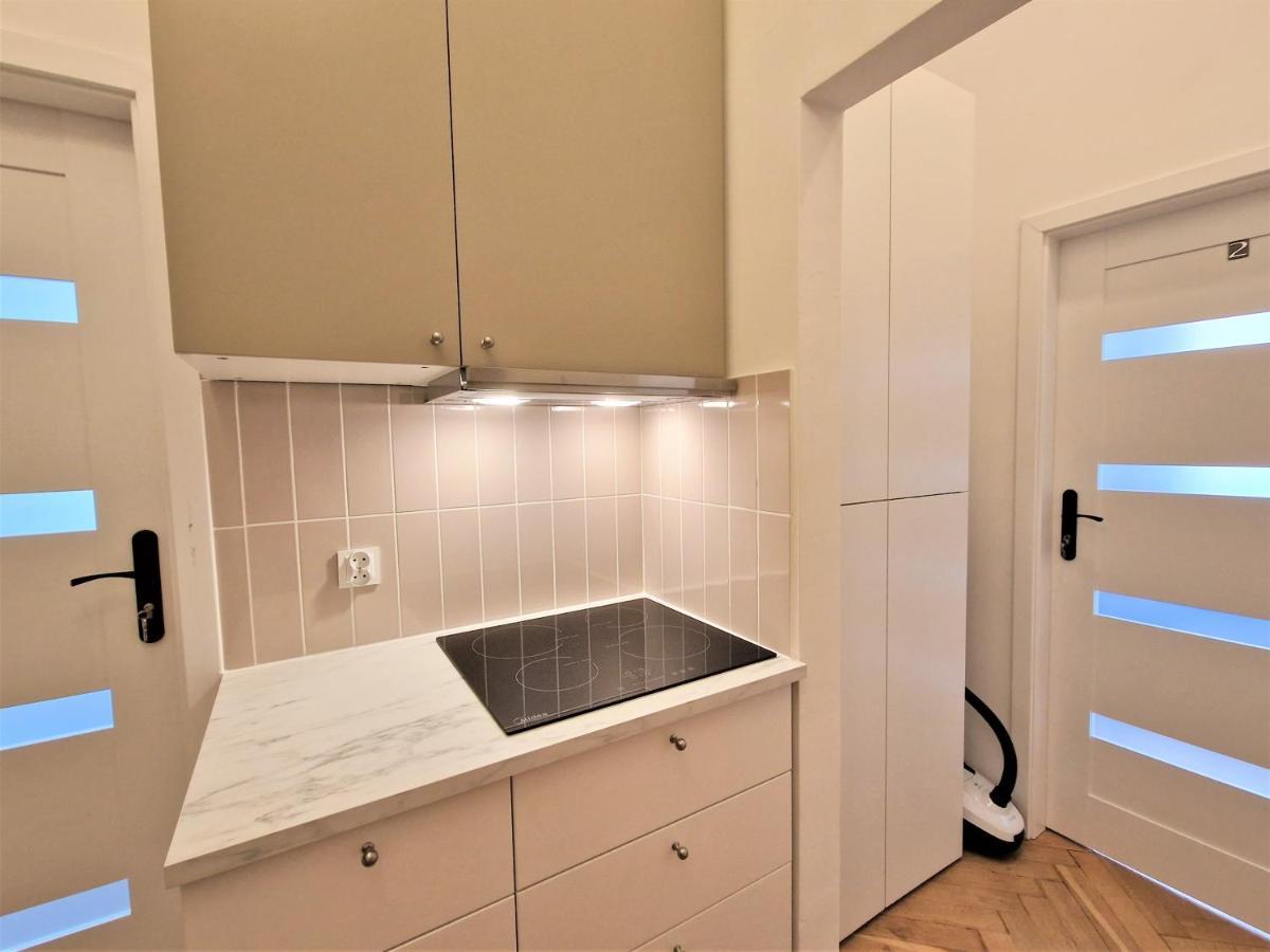 J&W Apartments Swietojanska Rooms Warsawa Bagian luar foto