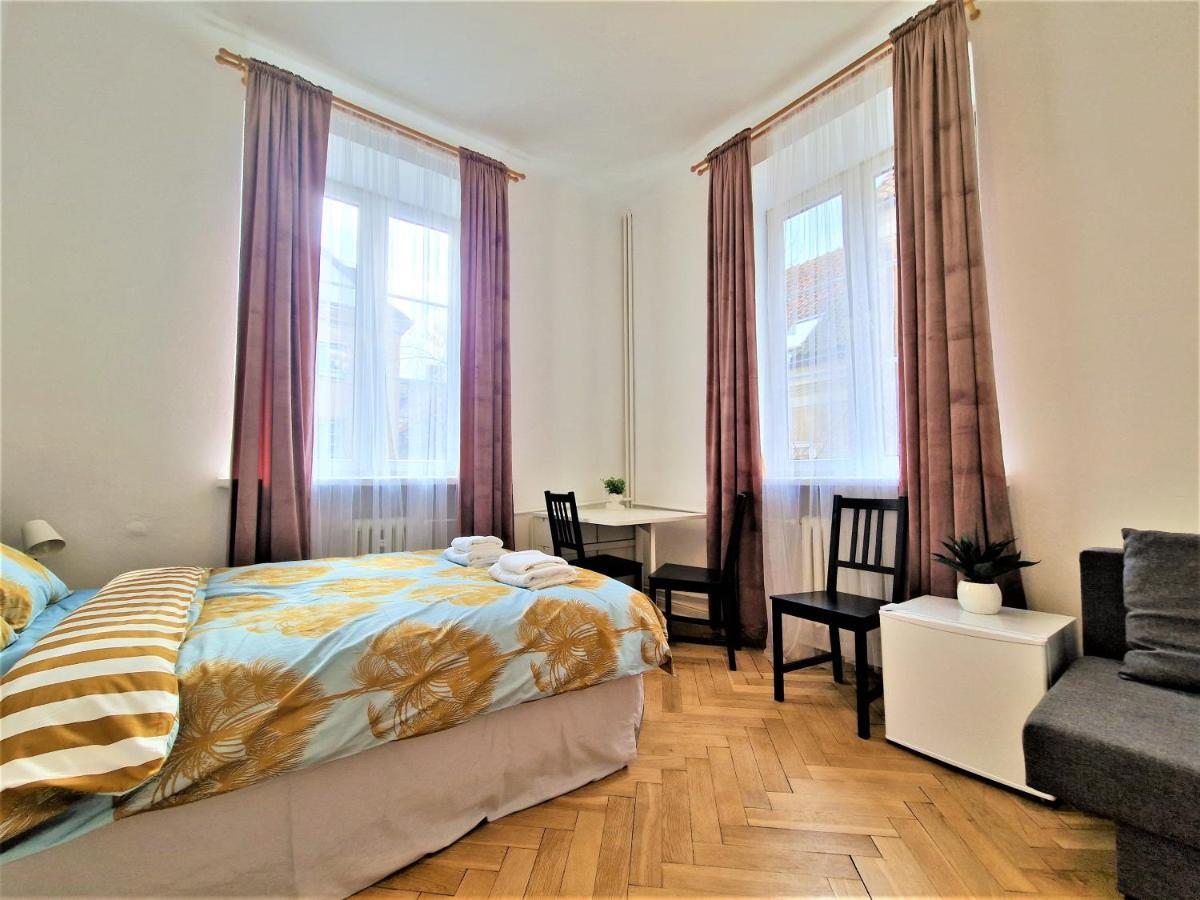 J&W Apartments Swietojanska Rooms Warsawa Bagian luar foto