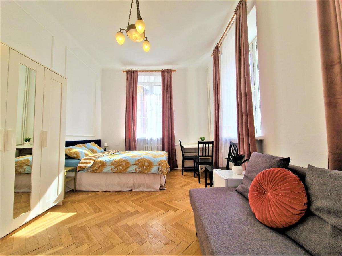 J&W Apartments Swietojanska Rooms Warsawa Bagian luar foto