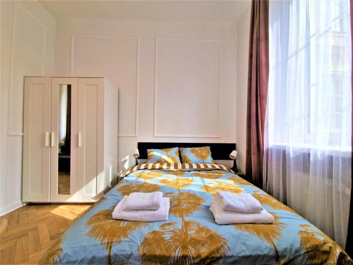 J&W Apartments Swietojanska Rooms Warsawa Bagian luar foto