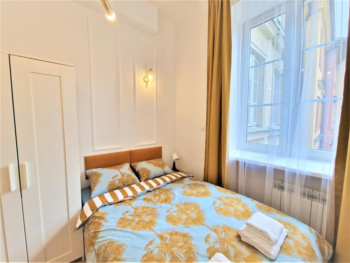 J&W Apartments Swietojanska Rooms Warsawa Bagian luar foto