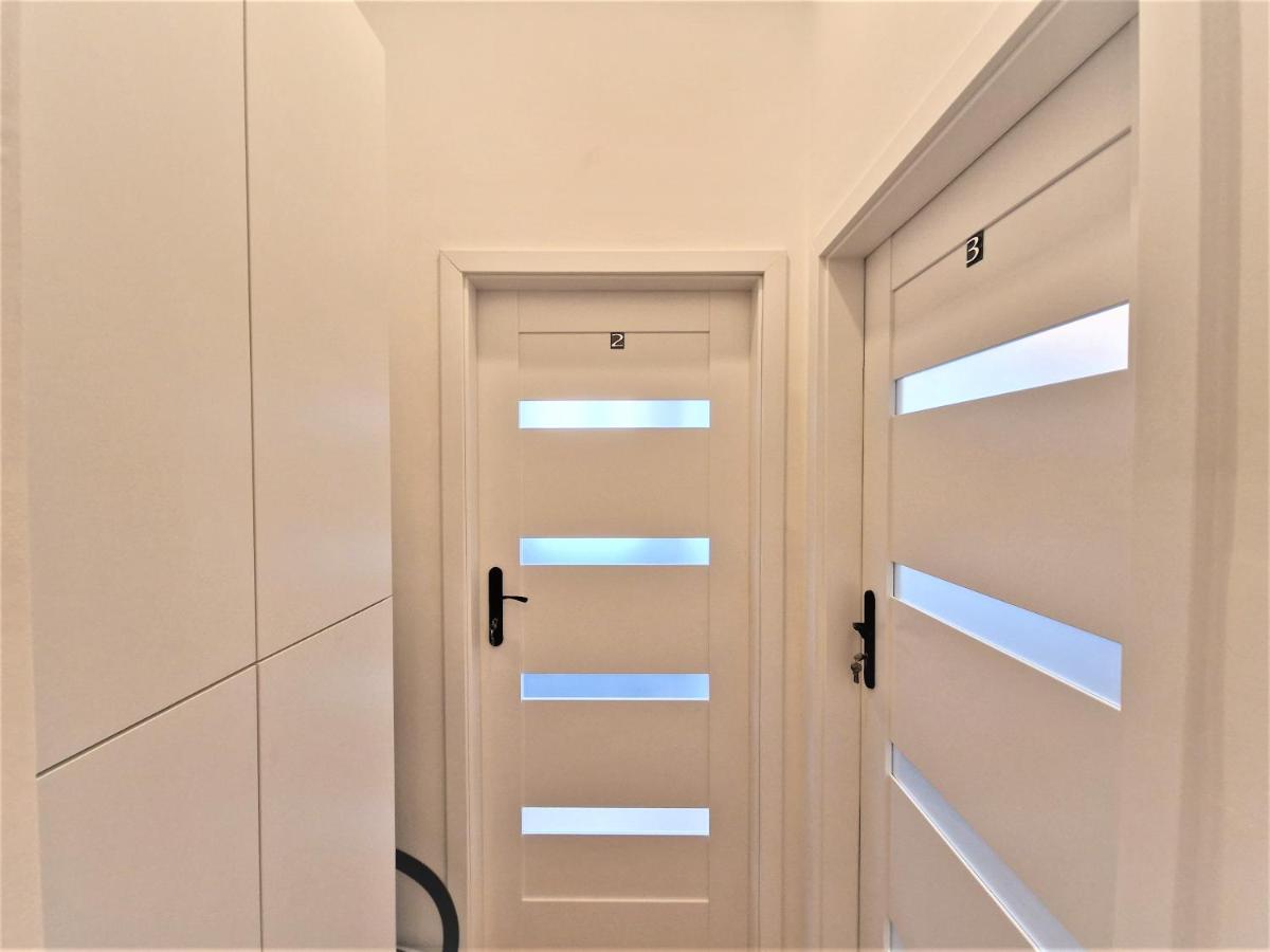 J&W Apartments Swietojanska Rooms Warsawa Bagian luar foto