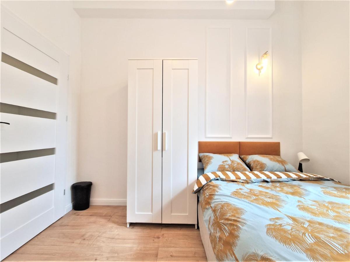 J&W Apartments Swietojanska Rooms Warsawa Bagian luar foto