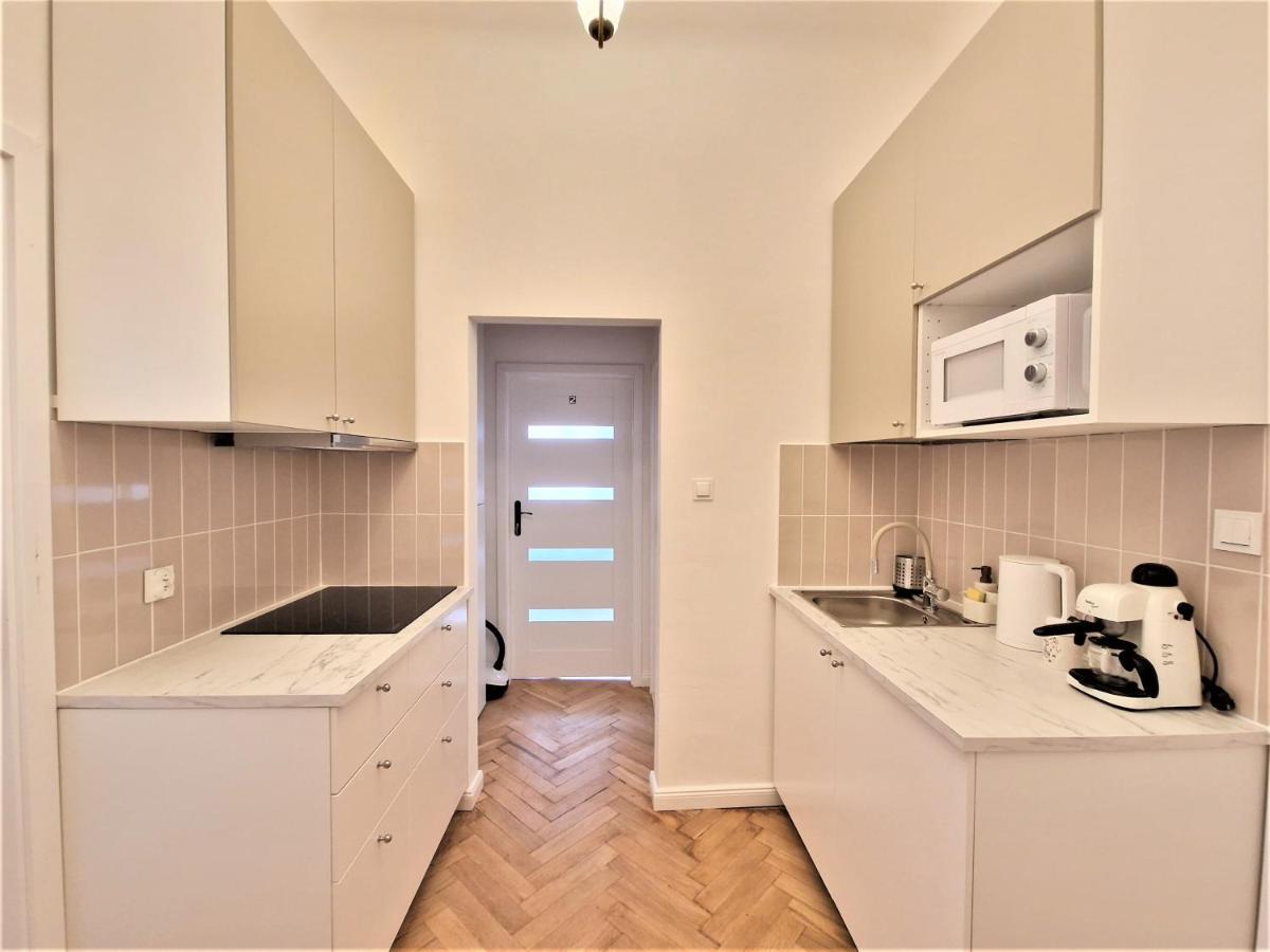J&W Apartments Swietojanska Rooms Warsawa Bagian luar foto